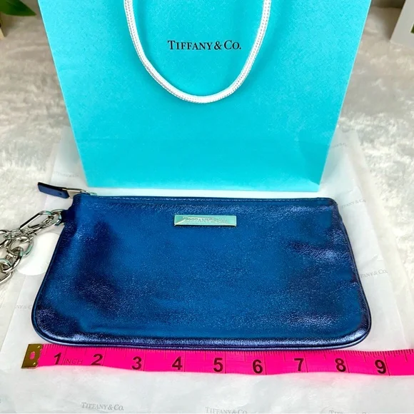 SOLD Tiffany & Co wristlet pouch in BEAUTIFUL blue metallic with chain BRAND … - Picture 11 of 13